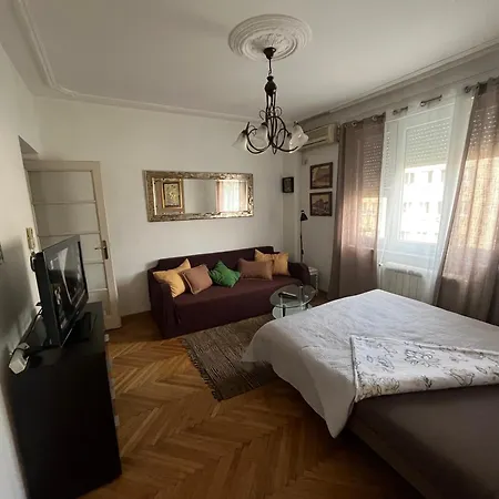 Jevrosima Apartment *